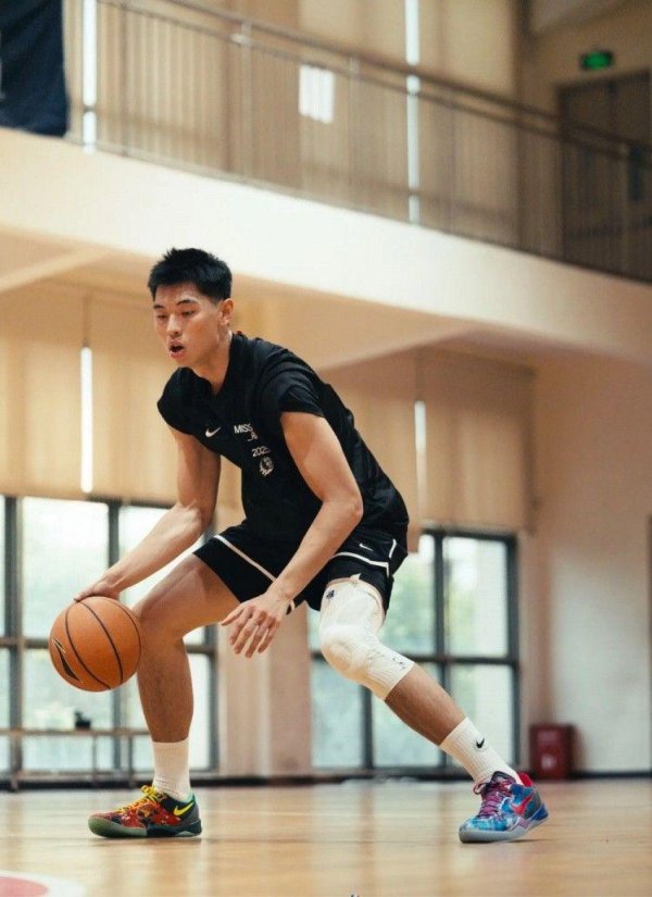 沪深策略 期待满血回归！经纪公司晒崔永熙恢复训练照